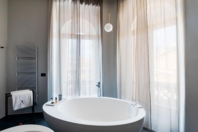 Номер Deluxe, Mount Airy Casino Resort   Adults Only 21 Plus