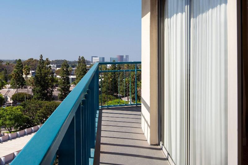 Люкс Кровать Кинг, Newport Beach Marriott Bayview