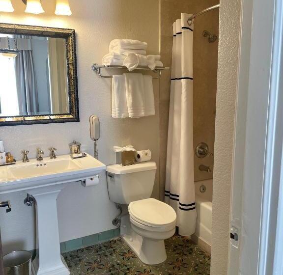 스탠다드 룸 킹사이즈 침대, The Mission Inn Hotel And Spa