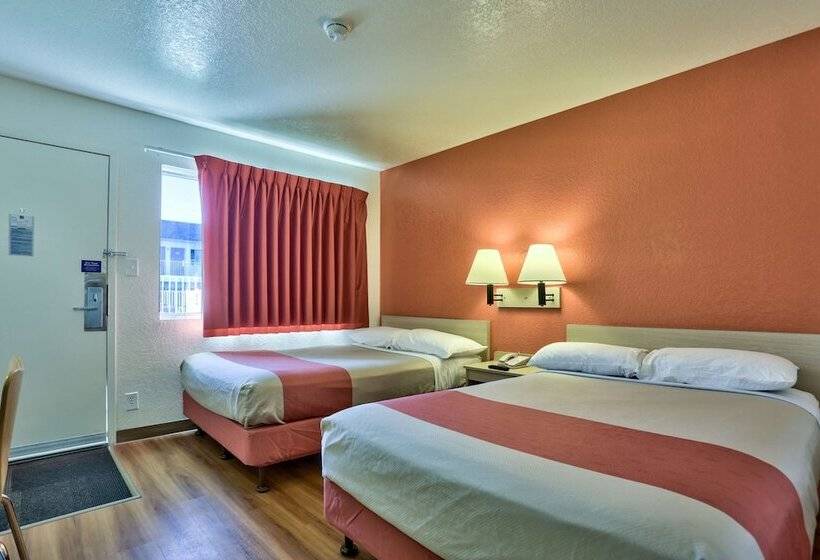اتاق استاندارد با 2 تخت دوبل, Motel 6 Flagstaff, Az   Butler