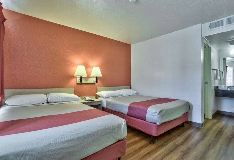اتاق استاندارد با 2 تخت دوبل, Motel 6 Flagstaff, Az   Butler