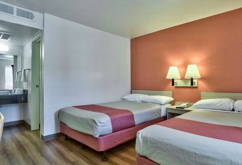اتاق استاندارد با 2 تخت دوبل, Motel 6 Flagstaff, Az   Butler