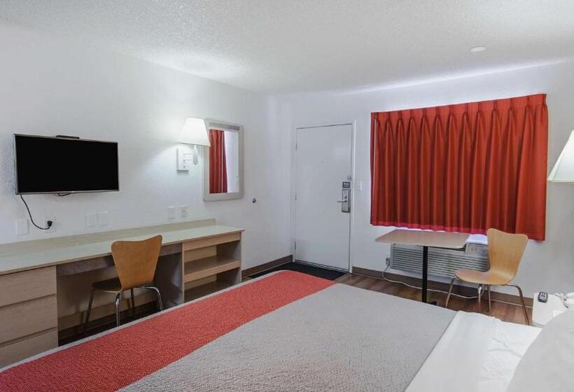 اتاق لوکس با تخت بزرگ, Motel 6 Medford, Or   North