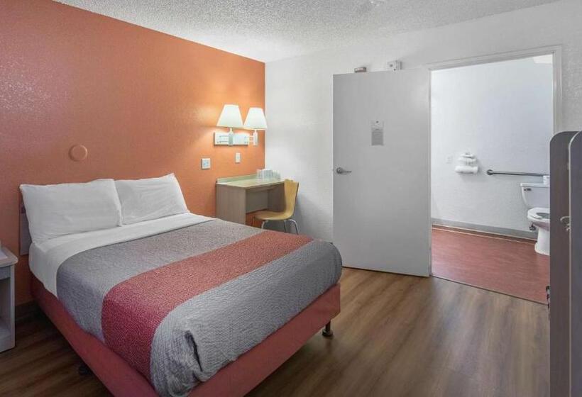 اتاق لوکس با تخت بزرگ, Motel 6 Medford, Or   North