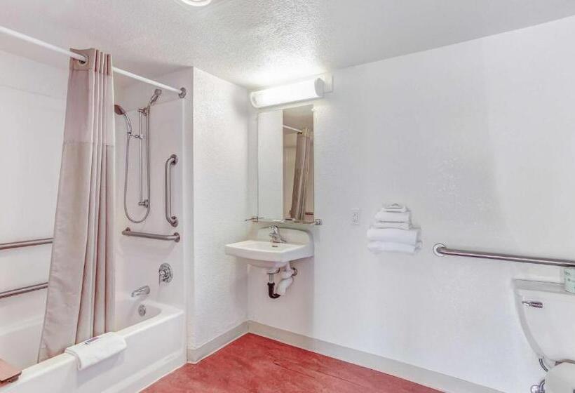 اتاق استاندارد برای معلولان, Motel 6 Medford, Or   North
