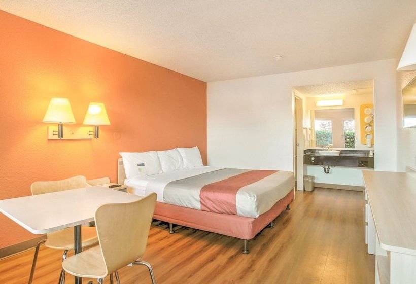 اتاق لوکس, Motel 6 Medford, Or   North