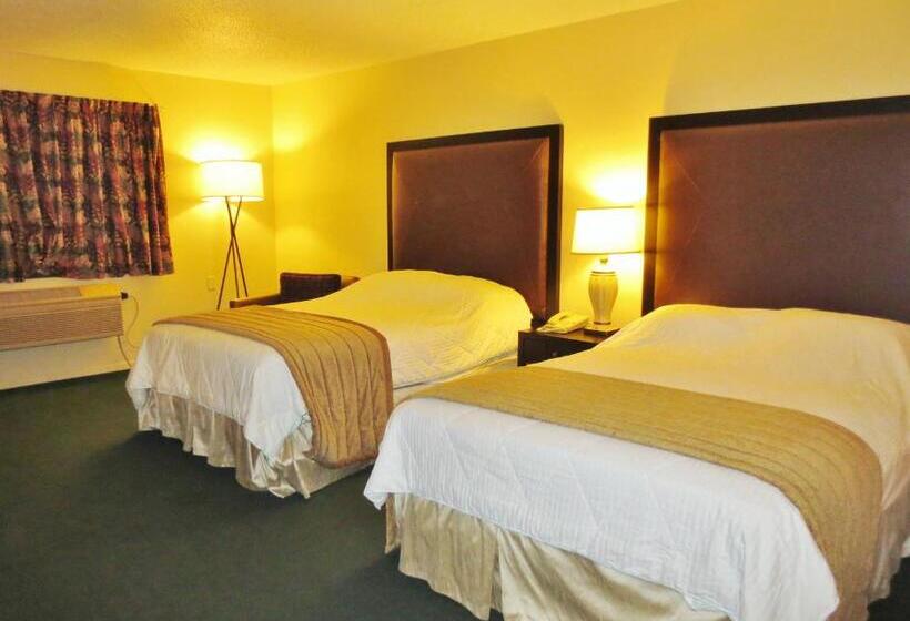Номер Стандарт 2 Двуспальные Кровати, Americas Inn