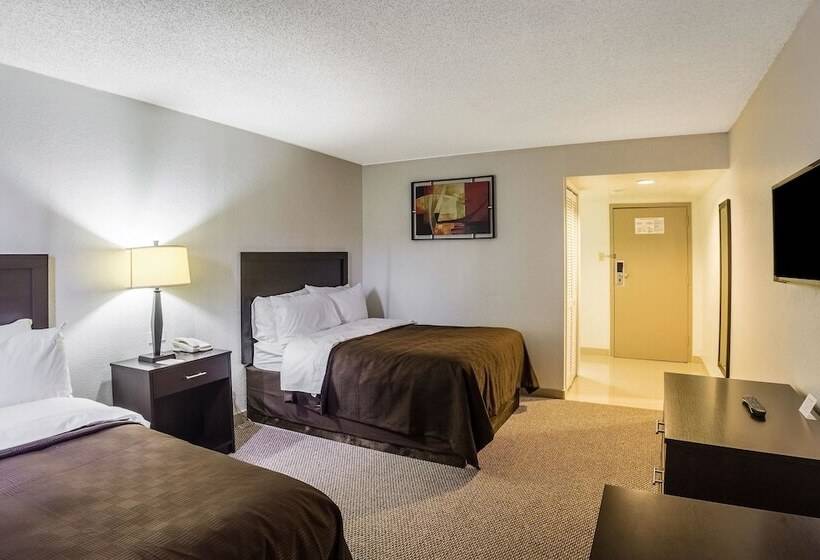 ２ダブルベッドのスタンダードルーム, Clarion Inn Near Mcallen Airport