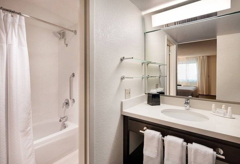 سوییت جونیور, Fairfield By Marriott Anaheim Resort
