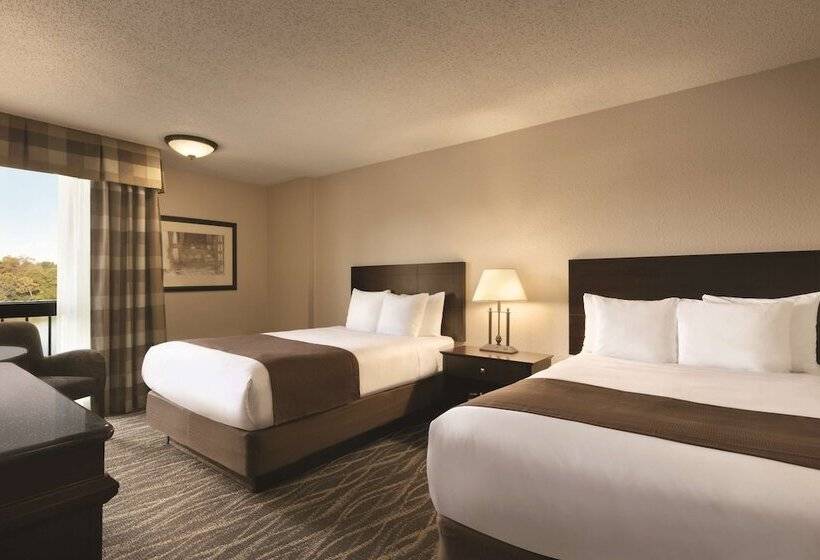 Номер Стандарт 2 Двуспальные Кровати, Radisson Hotel Louisville North