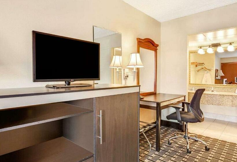 디럭스 스위트 킹 침대, Knights Inn Mount Laurel