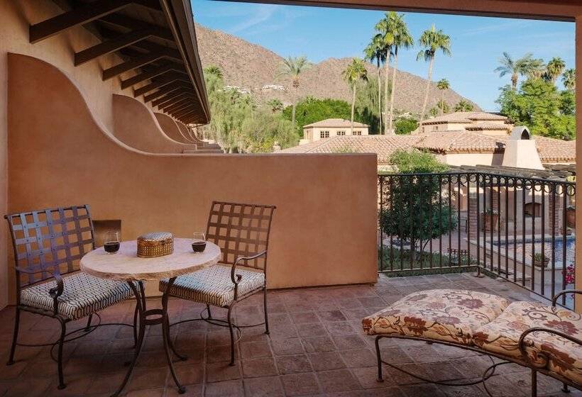 Люкс с Видом, Royal Palms Resort And Spa, Part Of Hyatt