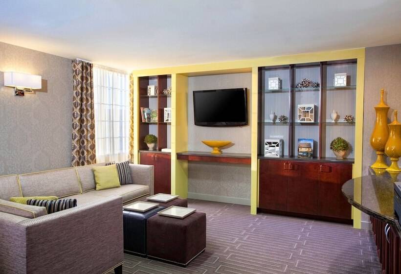 اتاق کلاب, Sheraton Pittsburgh Airport