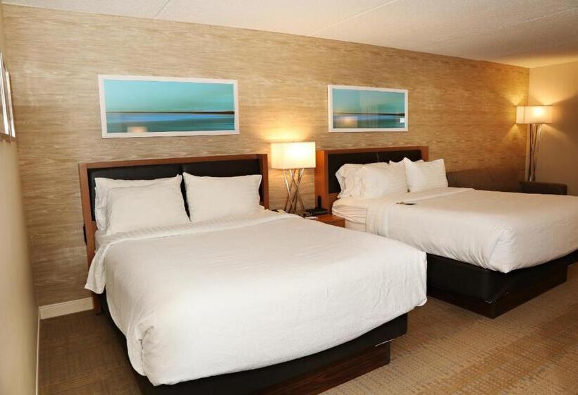 Номер Стандарт Вид на Бассейн, Envision Hotel & Conference Center Mansfield Foxboro