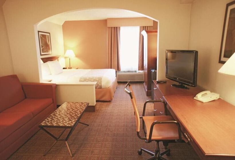 套房, La Quinta By Wyndham Stamford / New York City