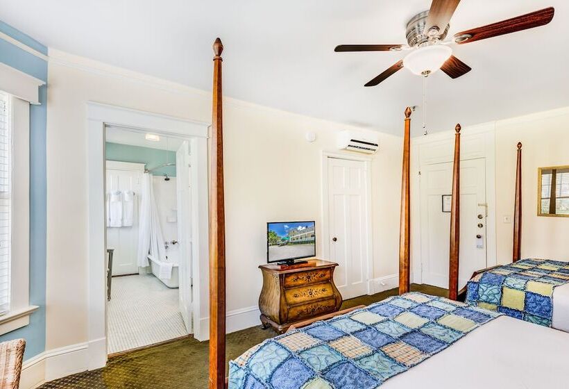 스위트, Lakeside Inn On Lake Dora