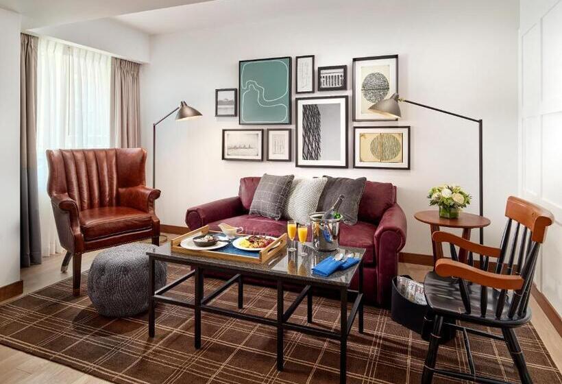 주니어 스위트, The Charles Hotel In Harvard Square
