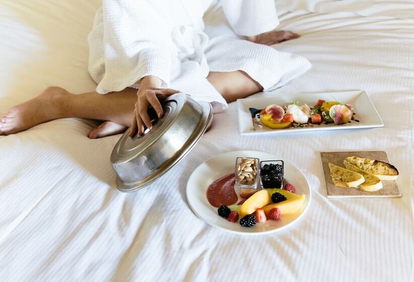 스탠다드 룸 더블 침대, Hilton Phoenix Tapatio Cliffs Resort