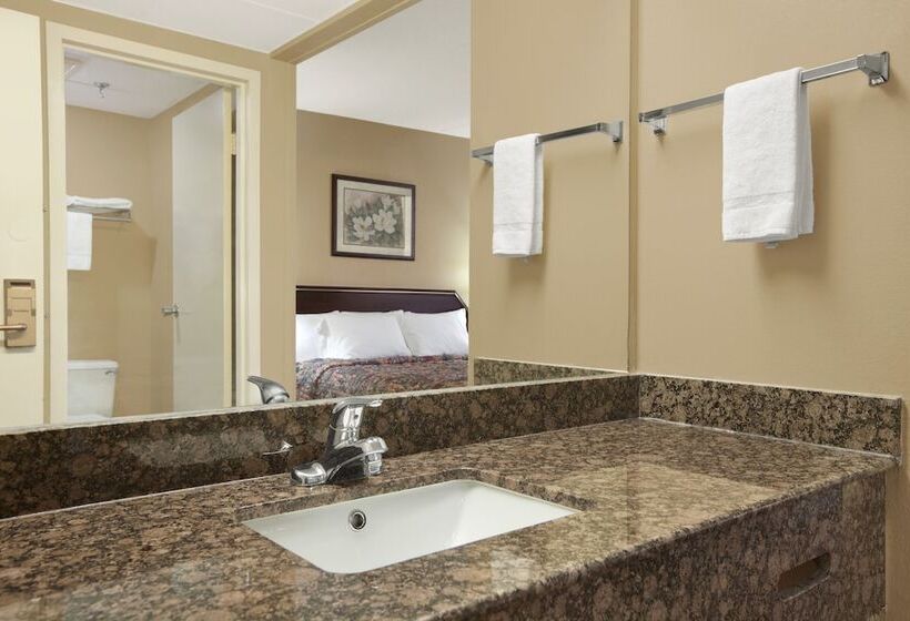 Номер Стандарт 2 Двуспальные Кровати, Days Inn By Wyndham Hagerstown I 70