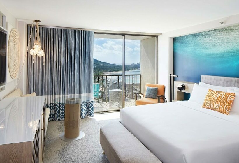 اتاق لوکس با چشم‌انداز دریا, Outrigger Waikiki Beachcomber