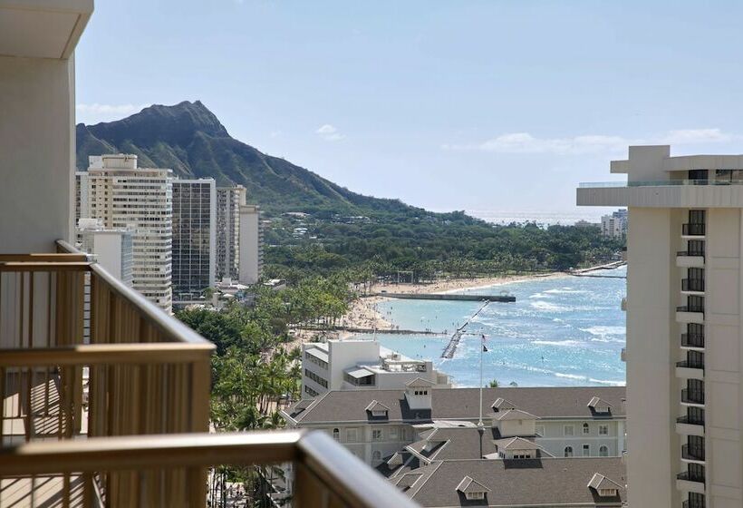 اتاق لوکس با چشم‌انداز دریا, Outrigger Waikiki Beachcomber