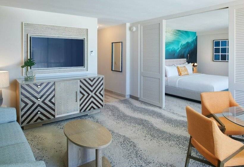 سوییت با چشم‌انداز دریا, Outrigger Waikiki Beachcomber