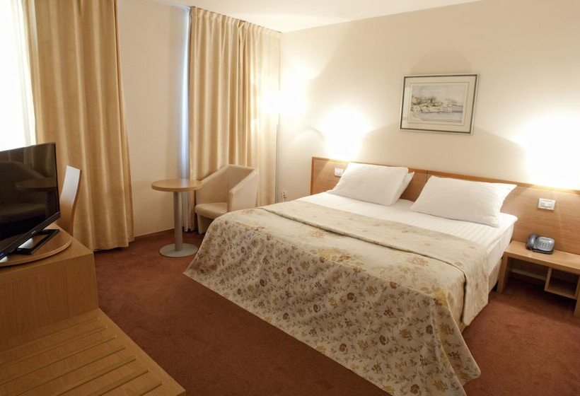 اتاق استاندارد, Jadran