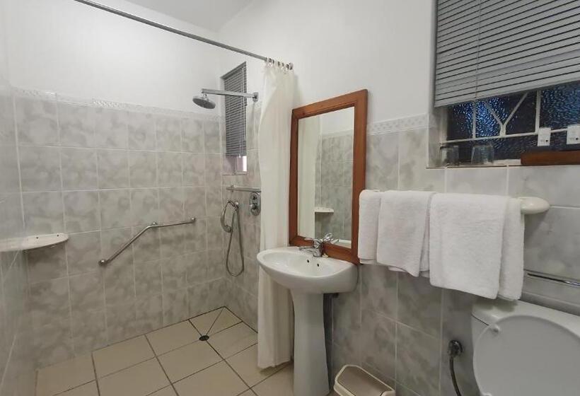 اتاق خانوادگی با چشم‌انداز کوه, Mountain View International By Bon Hotels