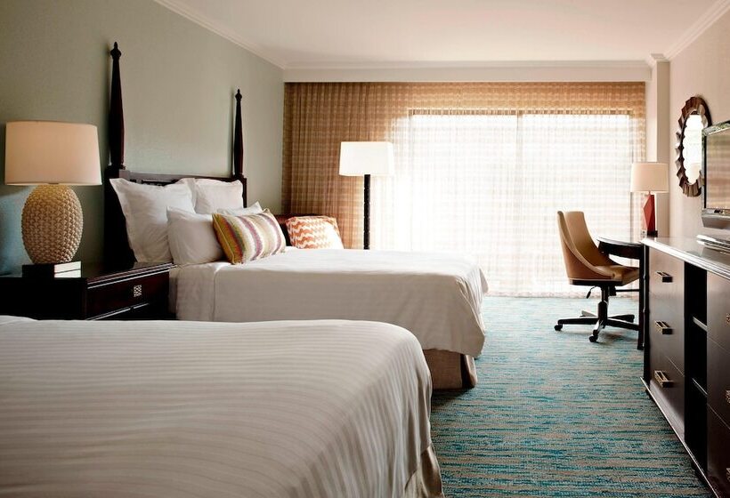 سوییت جونیور با چشم‌انداز دریا, Grand Cayman Marriott Resort
