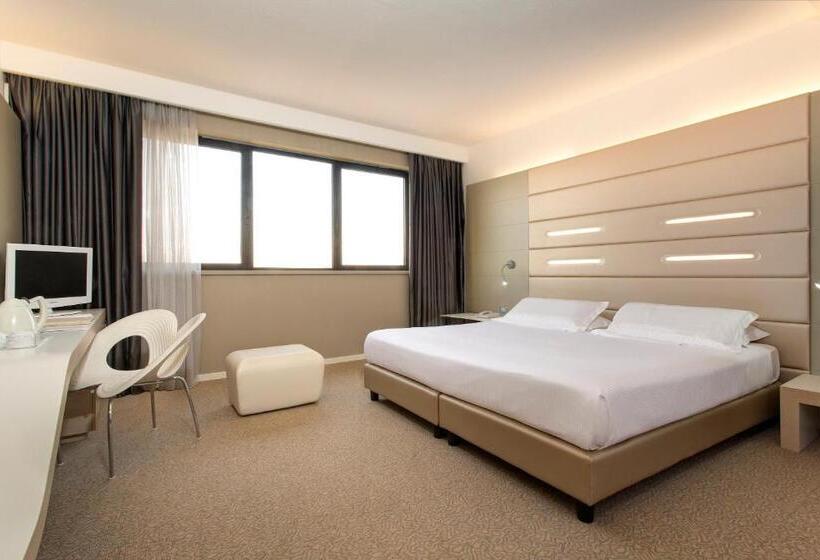 اتاق استاندارد, Best Western Plus Tower Hotel Bologna