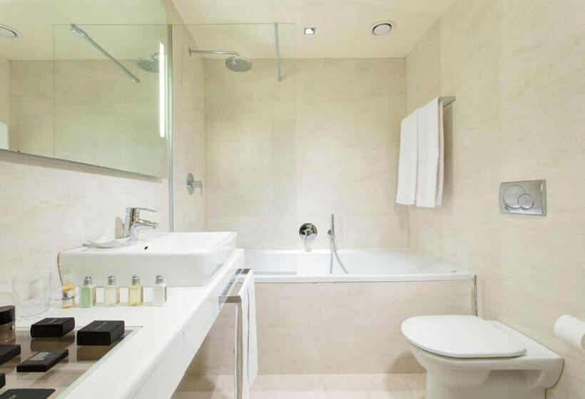 اتاق لوکس, Best Western Plus Tower Hotel Bologna