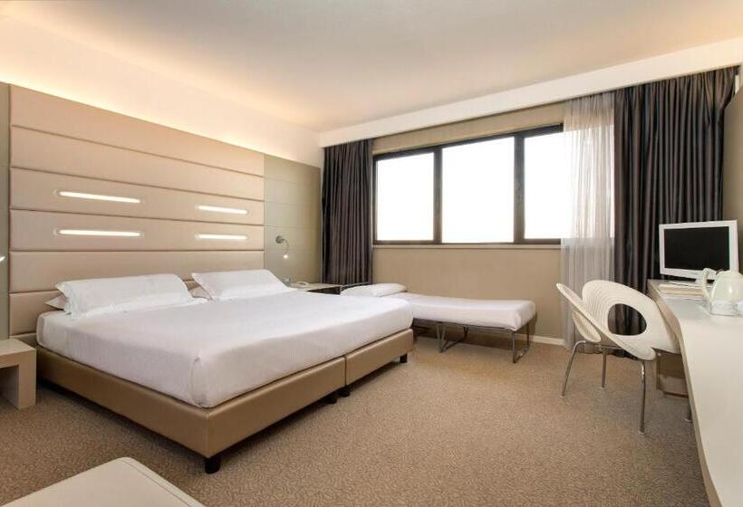 اتاق استاندارد سه نفره, Best Western Plus Tower Hotel Bologna