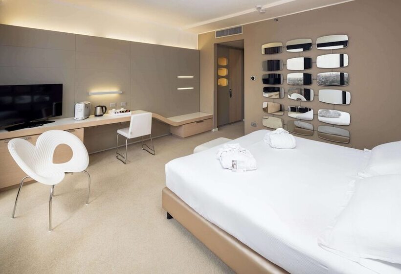 اتاق لوکس, Best Western Plus Tower Hotel Bologna