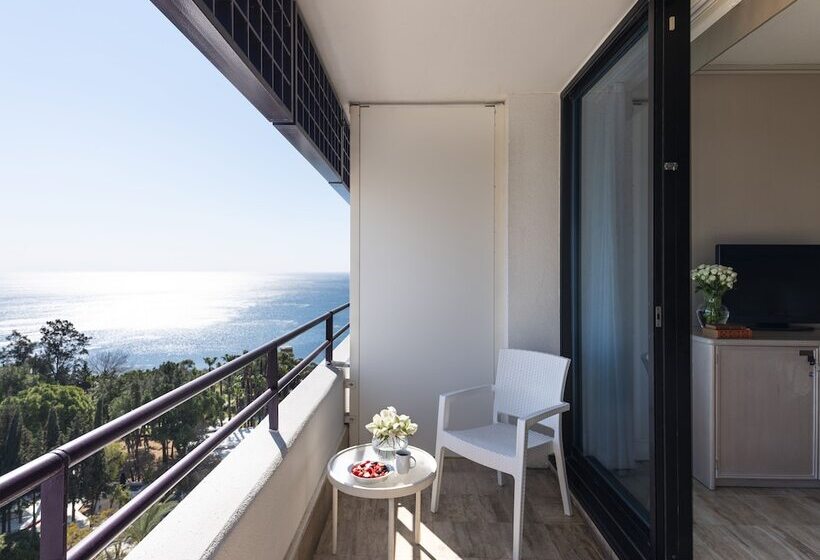 اتاق راحتی با چشم‌انداز دریا, Rixos Downtown Antalya, The Land of Legends Access