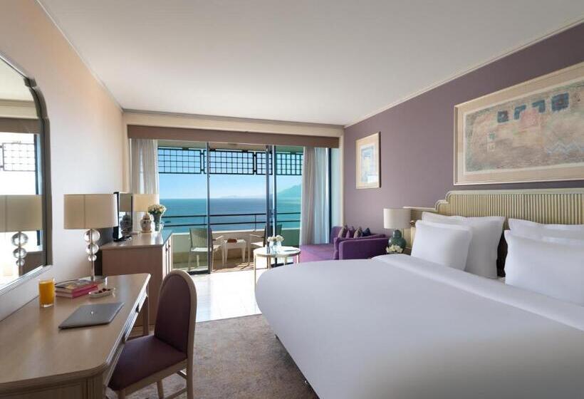 اتاق لوکس با تخت بزرگ, Rixos Downtown Antalya, The Land of Legends Access