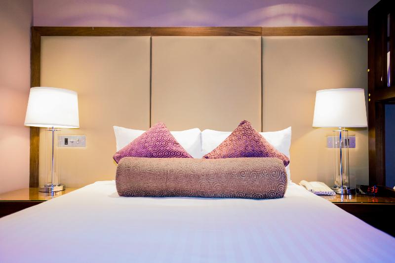 اتاق استاندارد با تخت بزرگ, Sandman Signature London Gatwick