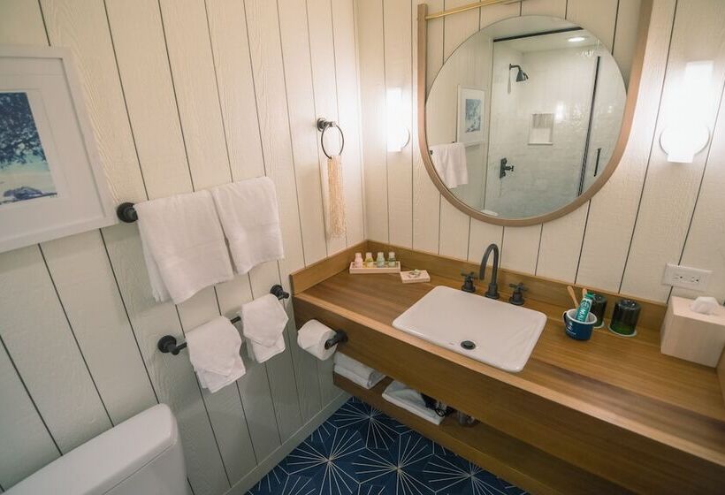 سوئیت 2 خوابه, The Surfjack Hotel & Swim Club