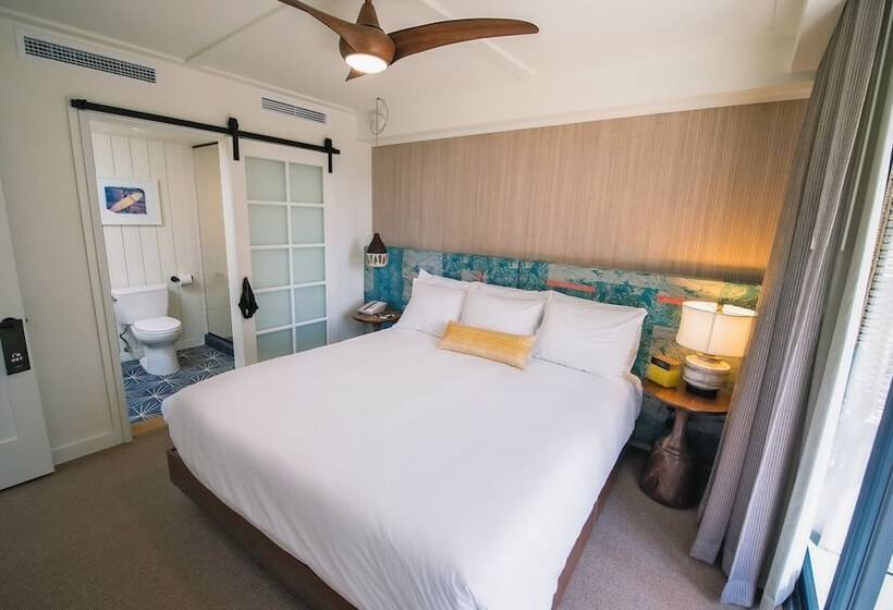 سوییت, The Surfjack Hotel & Swim Club