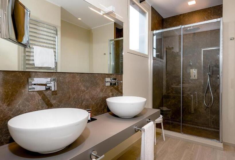 Suite with Terrace, Canada