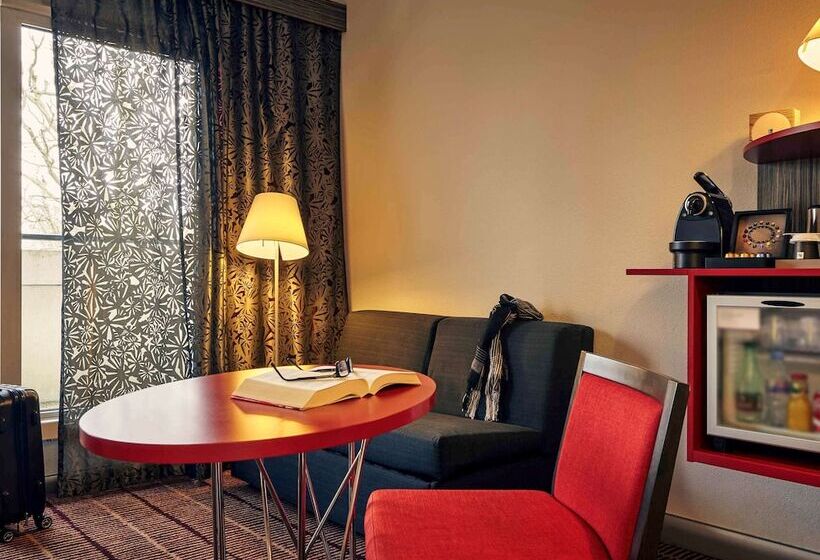 اتاق خانوادگی, Hôtel Mercure Blois Centre