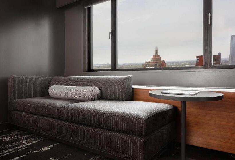 장애인용 디럭스룸, New York Marriott Downtown