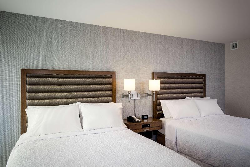 Premium Oda, Staypineapple, University Inn, University District Seattle