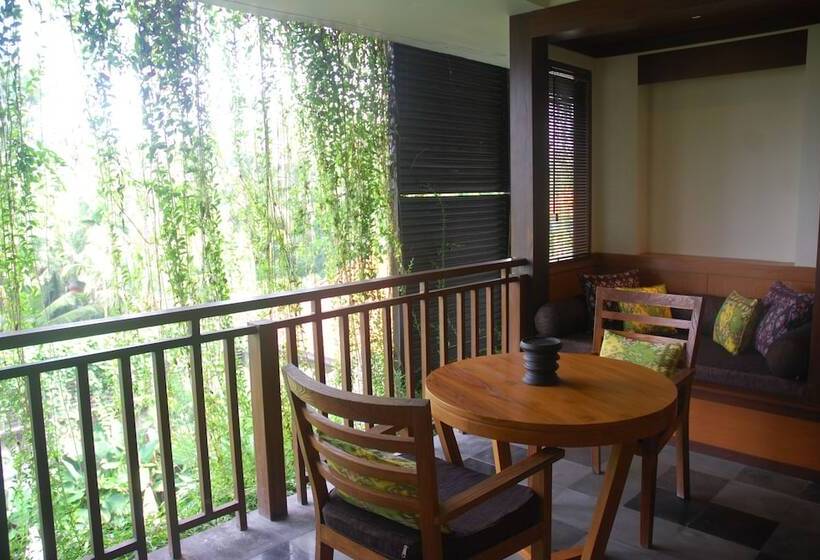 Полулюкс Вид на Бассейн, Ubud Village