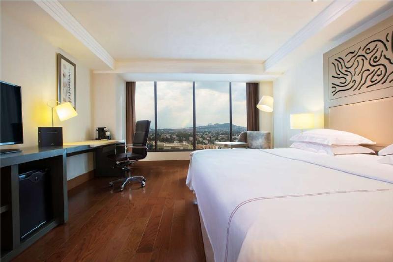 سوییت جونیور اجرایی, Barcelo Guadalajara