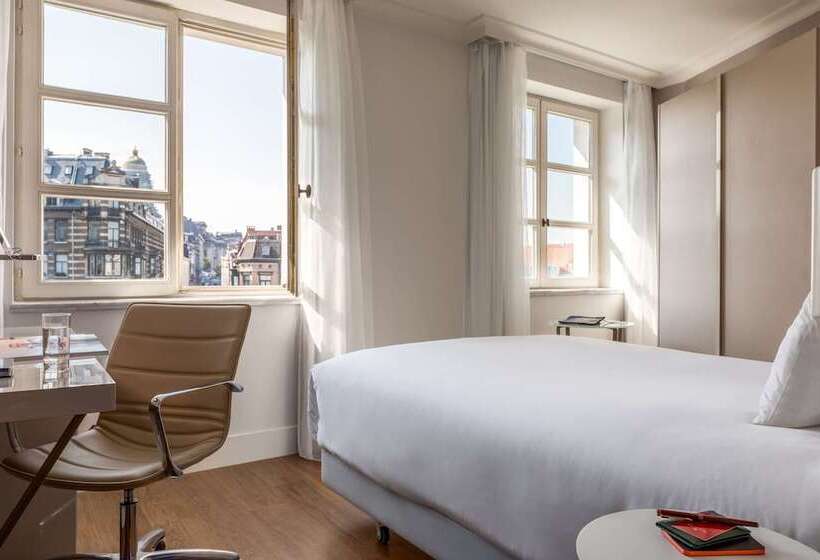 اتاق استاندارد یک نفره, NH Collection Brussels Grand Sablon
