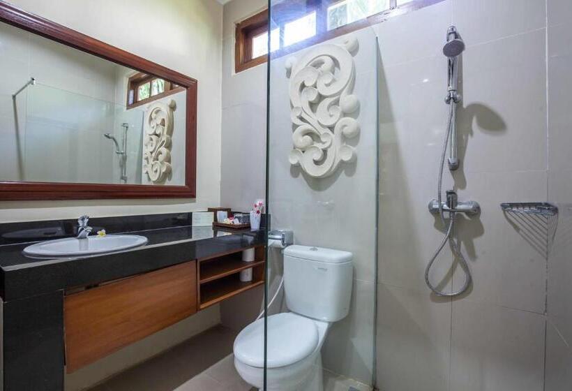 Трехместный Номер Superior, Vila Shanti Beach Front Hotel Sanur