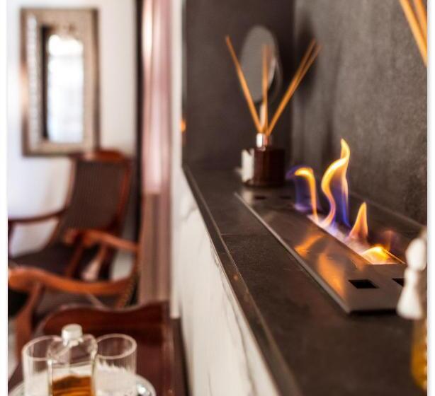اتاق لوکس با وان آب گرم, Boutique Hotel Annuska