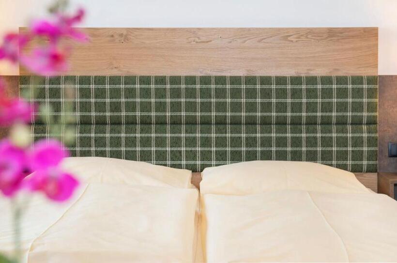 Номер Комфорт, Landhotel Tirolerhof   Wildschönau   Premium Card Im Sommer
