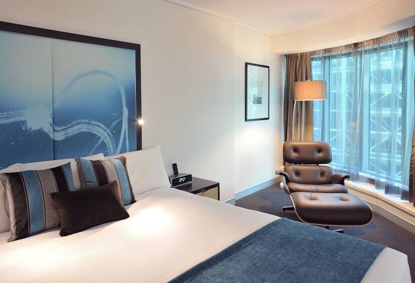 سوییت جونیور, Novotel Melbourne On Collins