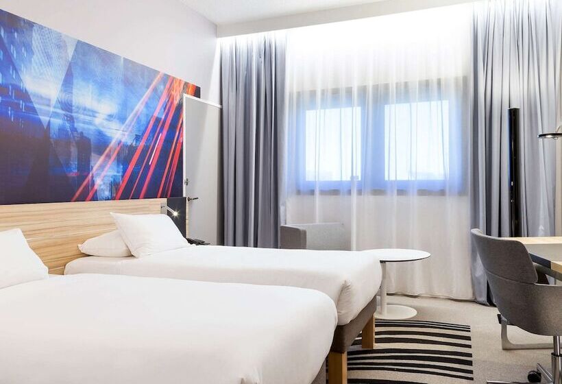 Классический Номер, Novotel Tours Centre Gare